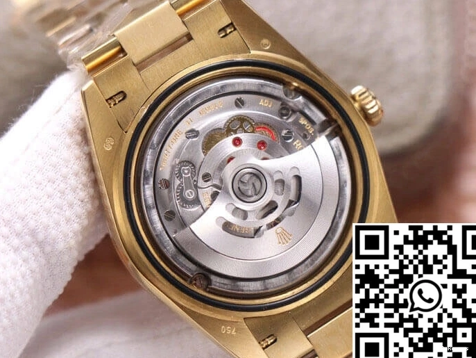18ct M228348RBR-0002 Gold Effortless 989 Day EW Factory Date Rolex 0716
